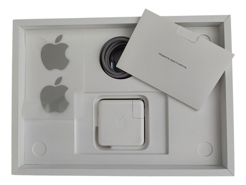 Apple Macbook Pro 13 M1 2020 / 8gb / 256gb / Touchbar Color (Usado)
