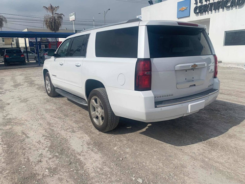 Imagen 7 de 11 de Chevrolet Suburban 2019 5.4 Hd 4x4 At