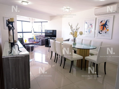 Apartamento En Brava, 2 Dormitorios Y Dependencia De Servicio - Ref: 4720