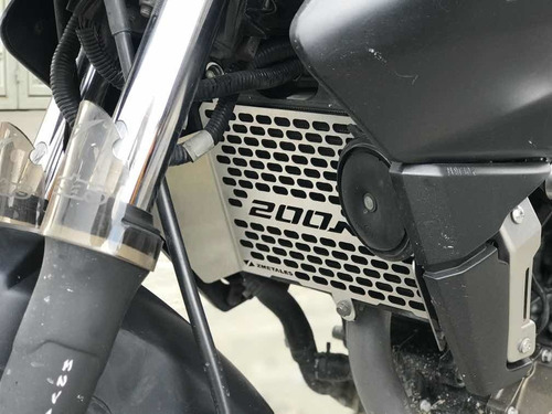 Imagen 3 de 5 de Protector Radiador En Acero Inoxidable Pulsar 200 Ns