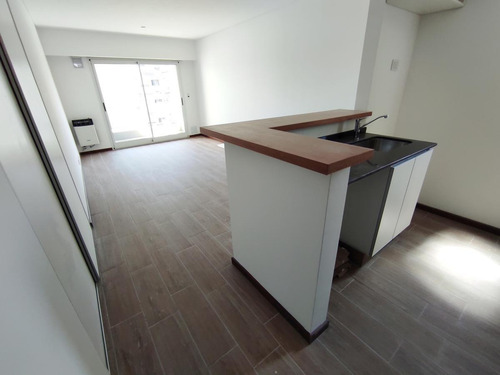 Imagen 16 de 21 de Departamento 1 Dormitorio Con Terraza - Lourdes