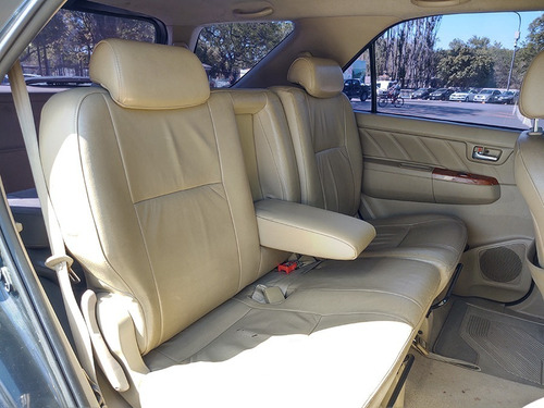 Imagen 19 de 25 de Toyota Sw4 2011 Srv 4x4 7 Asientos Hilux Abasto Motors