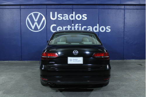 Volkswagen Jetta 2.0 Live Mt