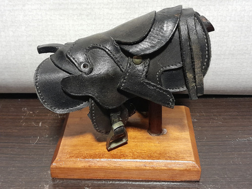 Adorno Artesanal Antiguo Pequeña Montura Caballo Cuero (Usado)