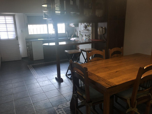 Imagen 5 de 30 de Casa Chalet En Venta - 4 Ambientes - Parque Y Pileta - Permuta - Ituzaingo / Padua