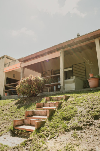 Oportunidad De Inversión. Complejo En San Antonio De Arredondo, 3 Departamentos.
