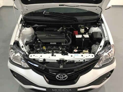 Imagen 9 de 17 de Chevrolet Onix