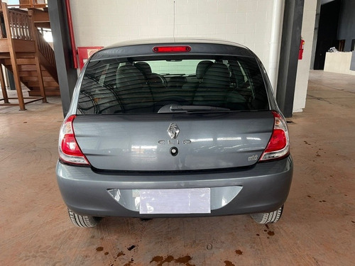 Imagen 7 de 12 de Renault Clio 2016 1.2 Mio Confort Pack