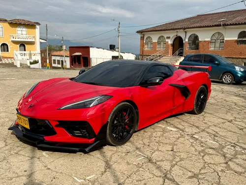 Chevrolet Corvette C8 2lt 2024