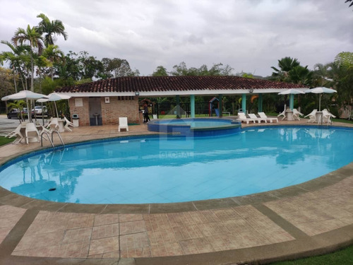 Imagen 13 de 15 de Venta De Townhouse En Colinas De Guataparo, Urb Los Aleros - Valencia (glth-137)