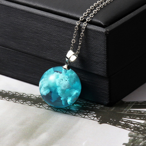 Collar Con Colgante De Bola De Cristal De Cielo Azul Con Nub