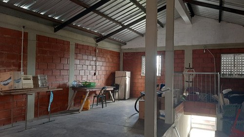 Imagen 8 de 11 de Locales + Casa Venta Santa Ana Zona Sur Av Peron