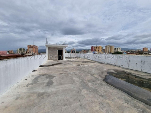 Casa En Alquiler En Tarabana Plaza Cabudare 2-4-8-4-0 Mp/