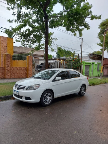 Imagen 1 de 11 de Great Wall Voleex C30 2014 1.5 Comfort