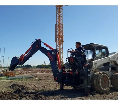 Imagen 2 de 4 de Implemento Excavador Professional Pecari Para Minicargadora