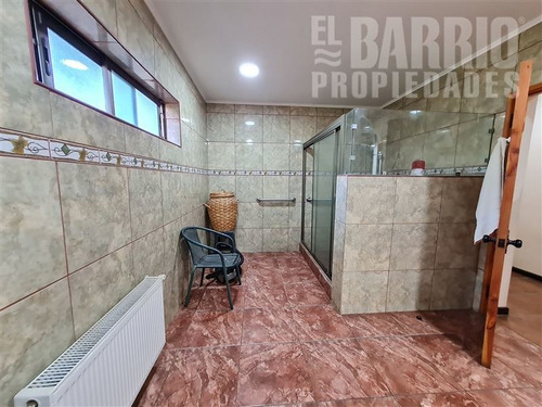 Imagen 21 de 25 de Casa En Venta De 6 Dorm. En Colina