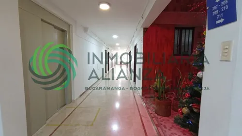 Oficina En Arriendo En Cabecera Del Llano. Cod A15531
