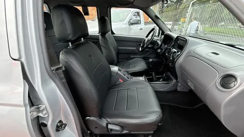 Nissan D22 Np 300 Dc 4x2 2015