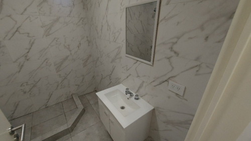 Departamento Tipo Casa En Alquiler En Lanus Oeste
