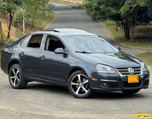 Volkswagen Bora 2.5 Exclusive