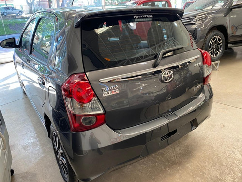 Imagen 4 de 7 de Toyota Etios 1.5 5 Ptas Xls Pack 4at (l22)