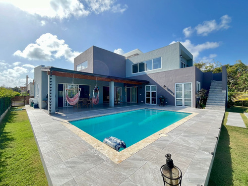 Excelente Villa En Punta Cana Village West