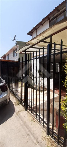 Casa En Venta De 2 Dorm. En Huechuraba