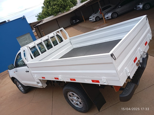 Toyota Hilux 3.0 Cab. Simples Chasis 4x4 2p
