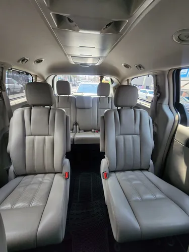 Chrysler Town & Country 3.6 Limited Mt
