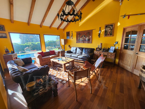 Vendo Casa De 380m2 En Terreno De 5600m2 A 5min Concón.