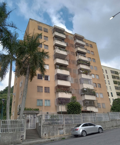Apartamento En Venta En Lomas Del Avila (96.5m2 3h+s/2b/1p) Bajo De Precio Gran Oportunidad!!!