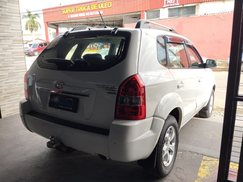 Hyundai Tucson 2.0 MPFI GLS BASE 16V 143CV 2WD FLEX 4P AUTOMÁTICO