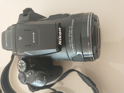 Câmera Nikon Colpix P900