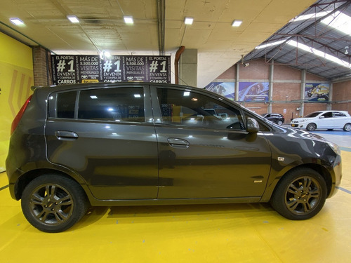Imagen 12 de 25 de Chevrolet Sail