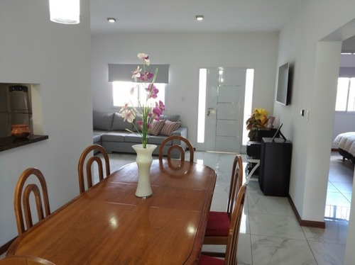 Casa En Venta 2 Dorm Barrio Don Juan