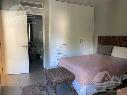 Departamento En Venta En Vaivén Del Mar, Playacar Fase 2
