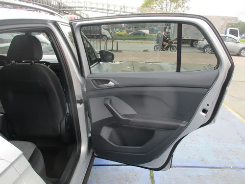 Volkswagen T-Cross COMFORTLINE 4X2 1.0 TSI AT AA