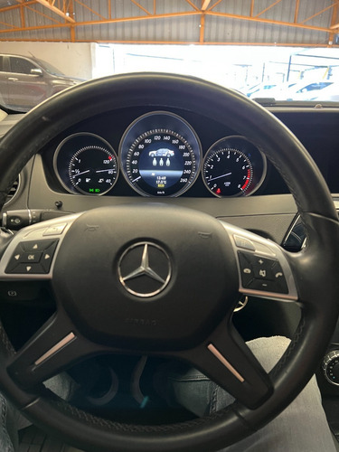 Imagen 13 de 16 de Mercedes Benz C200 Blueefficiency 2013