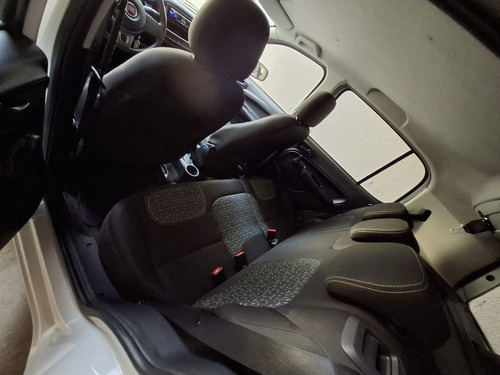 Fiat Uno 1.0 Attractive Flex 5p