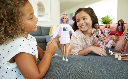 Imagem 5 de 7 de Barbie Fashionista 136 Cabelo Longo Arcoíris Ms Sj