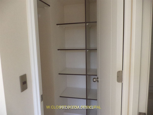 Departamento En Venta De 2 Dorm. En Estación Central