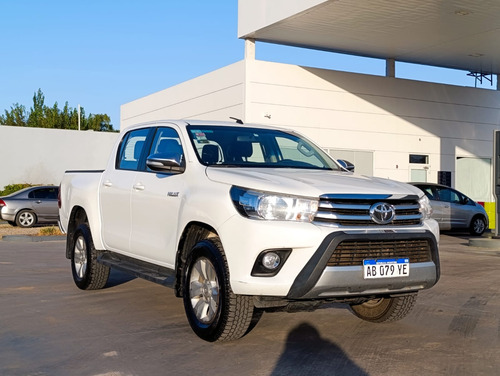 Toyota Hilux 2.8 Cd Srv 177cv 4x2
