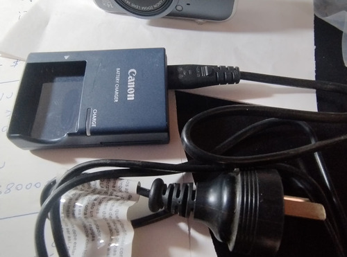 Canon Sx220 Funciona Bien Memoria 1gb Estuche ,y Cargador Plateado (Usado)