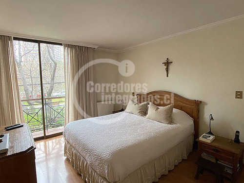 Casa En Arriendo De 4 Dorm. En Vitacura