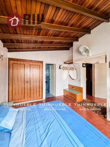 Venta - Quinta En Alto Prado. Estado Miranda.