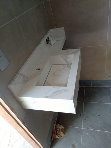 Bancada Esculpida Em Porcelanato Branco 70×40 Lê Descrição !