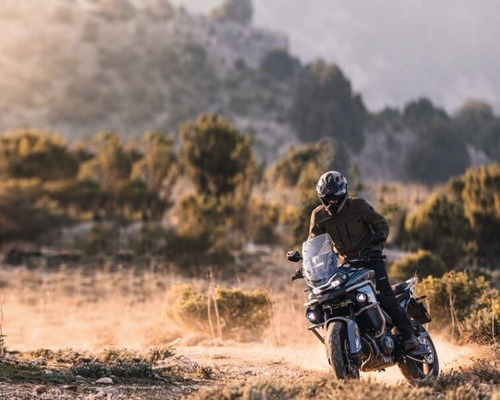 Imagen 4 de 18 de Cfmoto 800mt 2023 Sauma - Motos Test Drive (bbva)