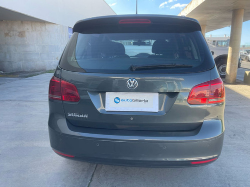Volkswagen Suran Highline 2013