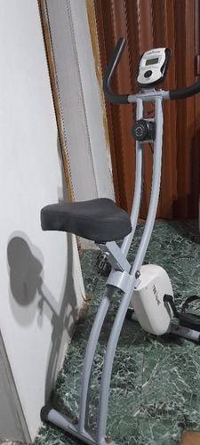 Bicicleta Ergometrica Plegable Igual Que Nueva Sin Detalle 