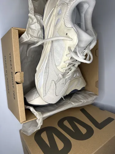 Adidas yzy orjinal sales